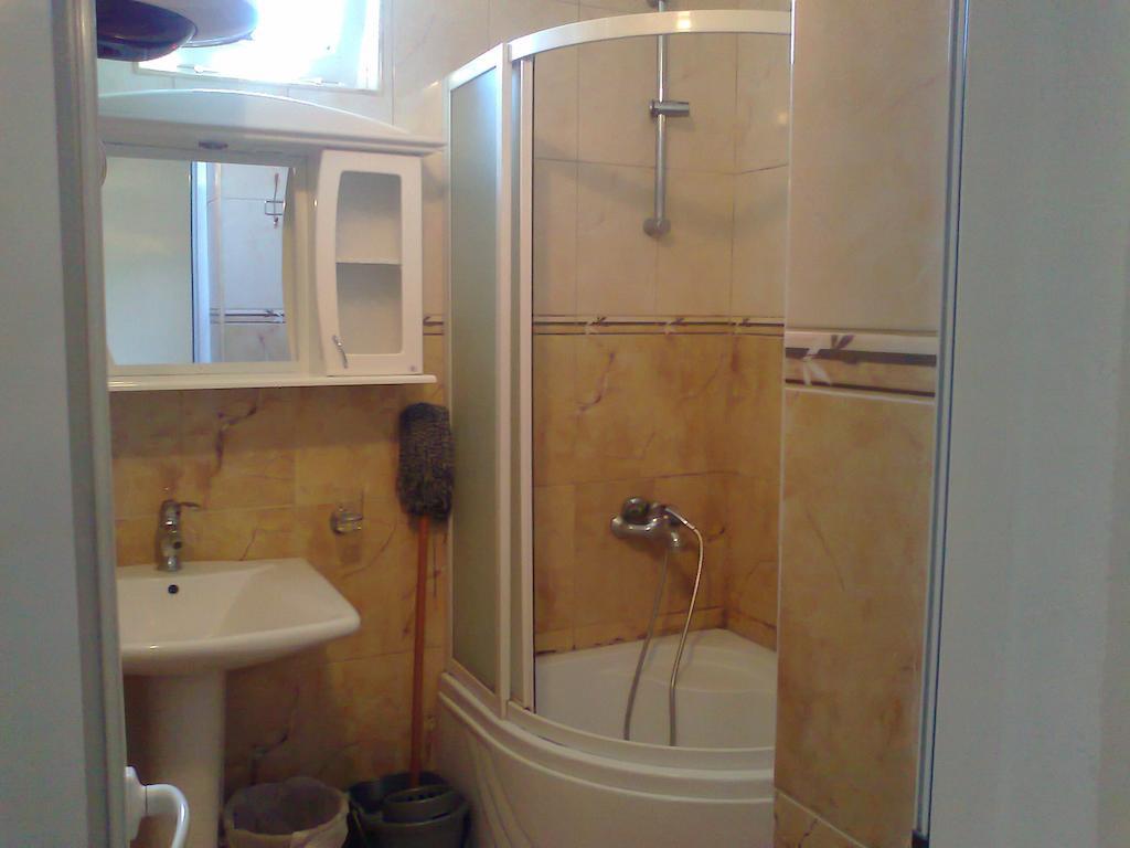Guesthouse Sinani Ulcinj Pokoj fotografie